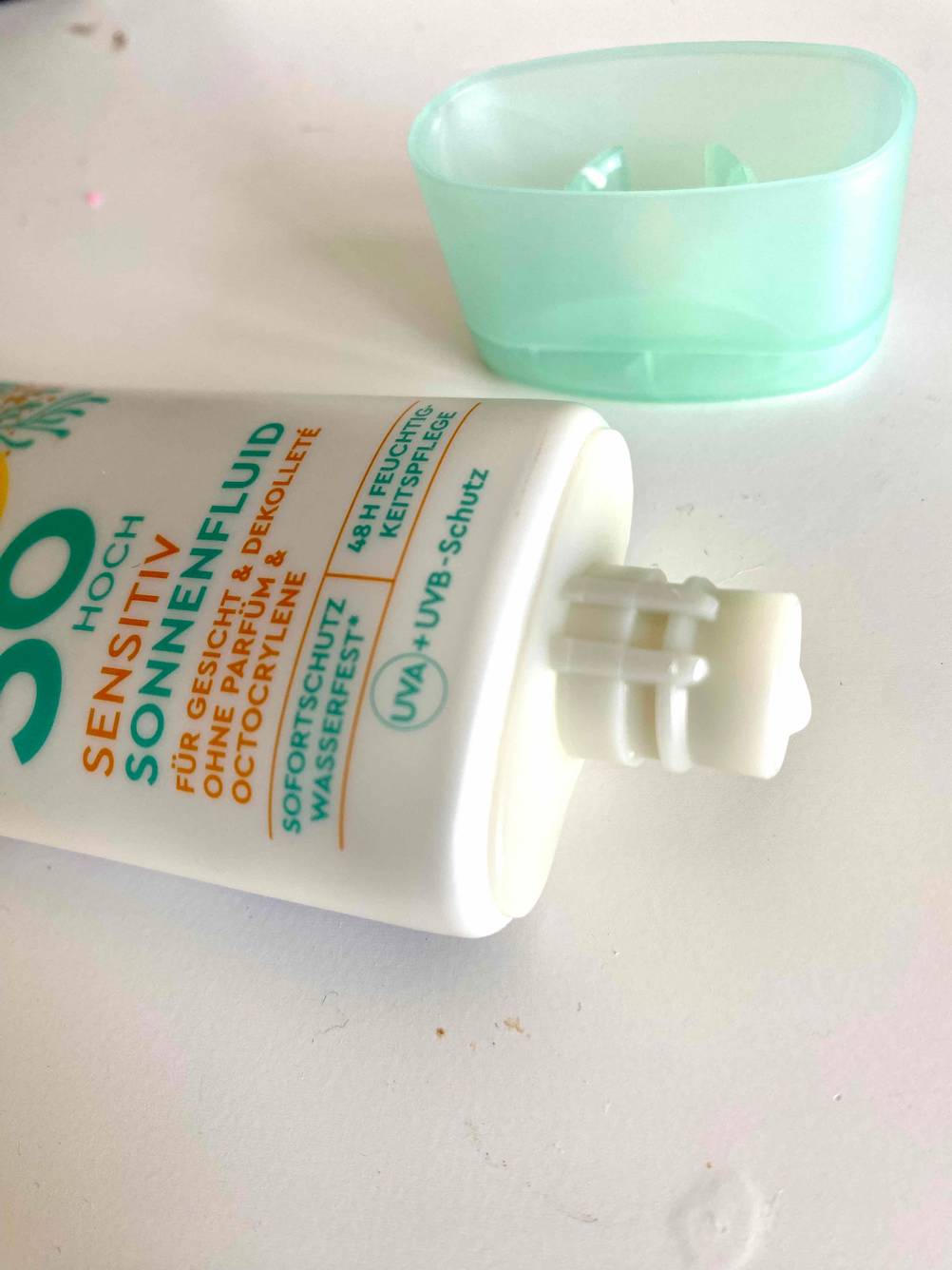 Sonnencreme geöffnet.