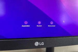 Ein getesteter 4K-Monitor von LG in Detailansicht. 