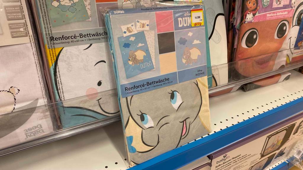 Getestete Renforcé-Bettwäsche steht im Sortiment neben anderen Bettwäschen.