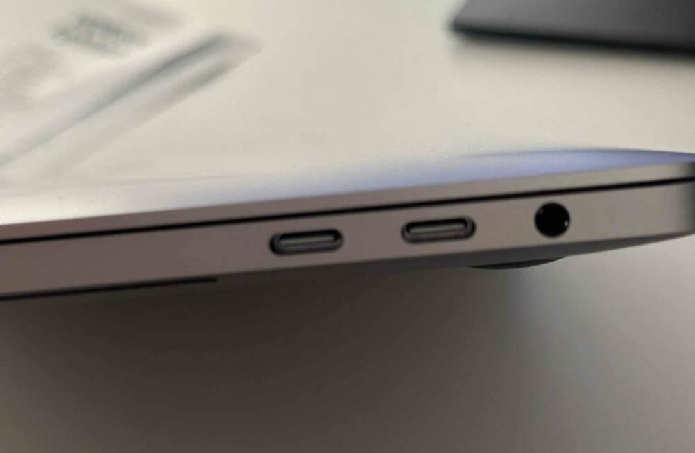Laptop für Bildbearbeitung und Musikproduktion im Test: Anschlussmöglichkeiten eines Laptops.