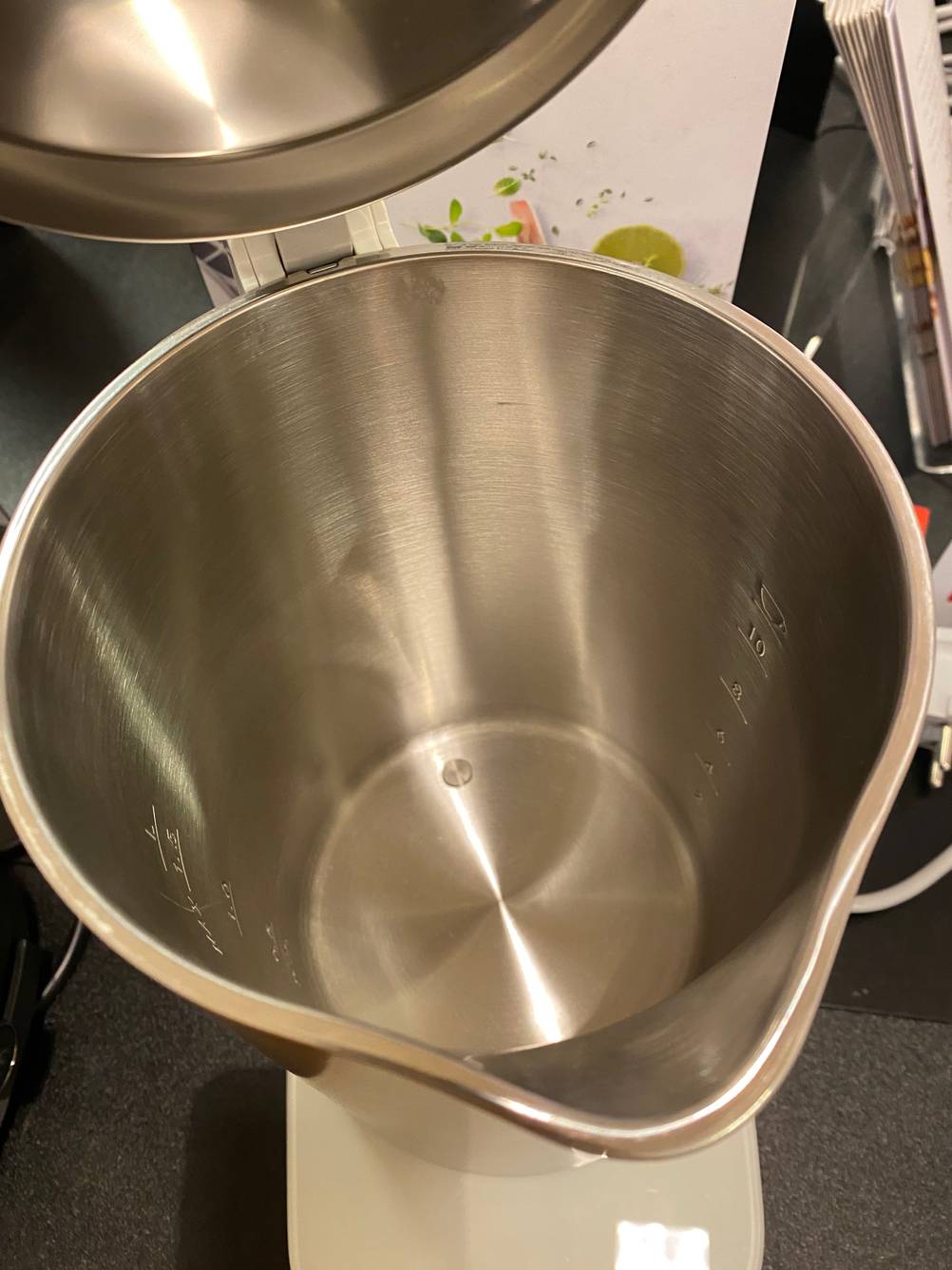 Design-Wasserkocher geteestet: Detailaufnahme Innenteil.