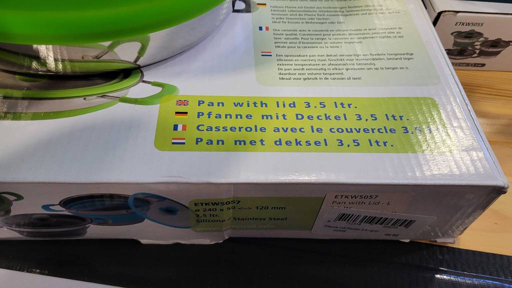 Camping-Kochgeschirr gestestet: Nahaufnahme einer Infografik auf der Verpackung.