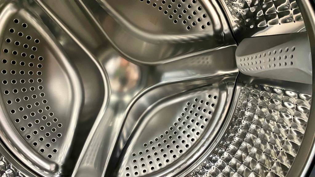 Waschmaschine-5-kg getestet: Innenansicht der Trommel einer Waschmaschine.