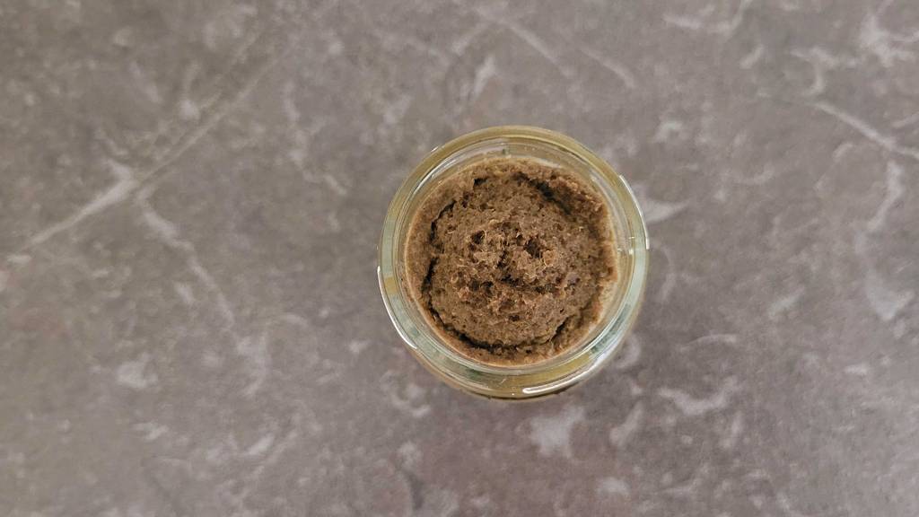 Currypaste getestet: Ein Glas Paste von Oben ohne Deckel