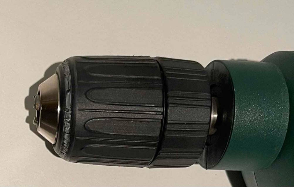 Bosch-Schlagbohrmaschine im Test: Nahaufnahme Bithalterung
