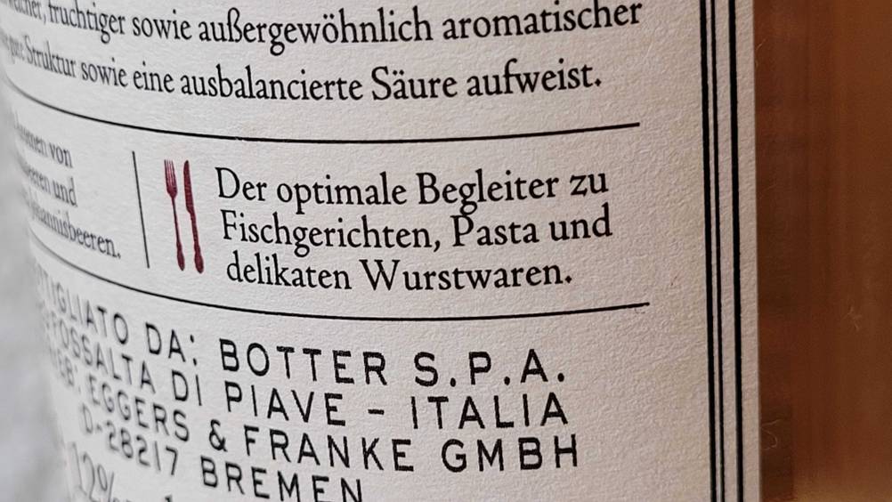 Roséwein -Test: Etikett von Roséwein 