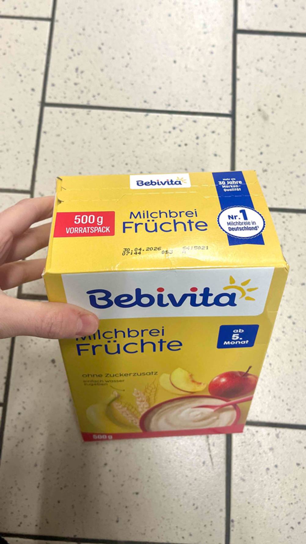 Der getestete Getreide-Obst-Brei der für Babys ab 5 Monaten geeignet ist von Bebivita im Vorteilspack.
