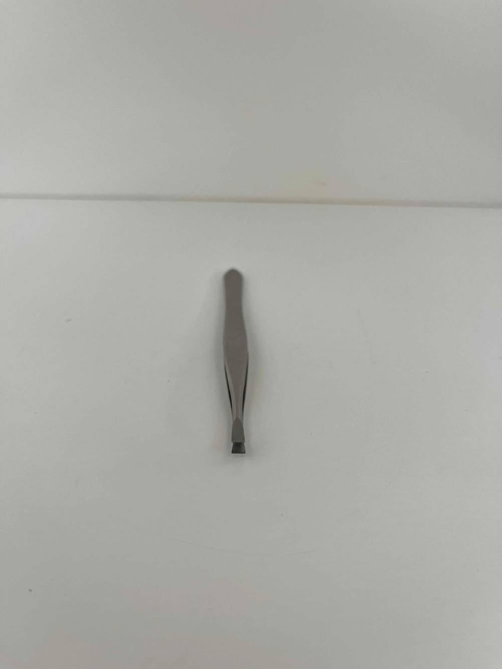 Pinzette getestet: Detailaufnahme der Spitze.