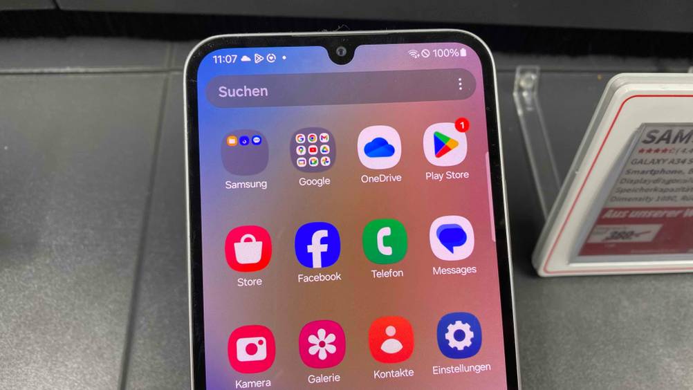 5G-Handy getestet: ein 5G-Handy in der Menüansicht.