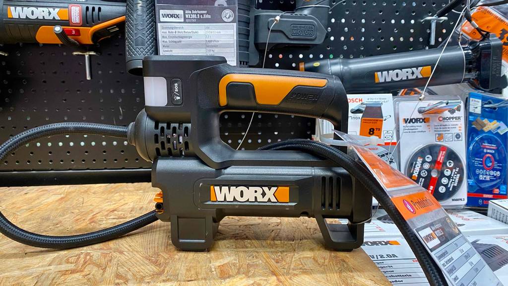 Airbrush-Kompressor im Test: ein Airbrush-Kompressor von der Seite ersichtlich.