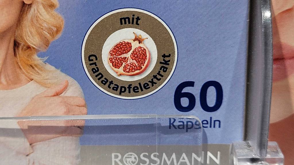 Kollagen-Kapseln im Test: Nahaufnahme der Verpackung, worauf die Stückzahl die sich darin befinden aufgedruckt ist.