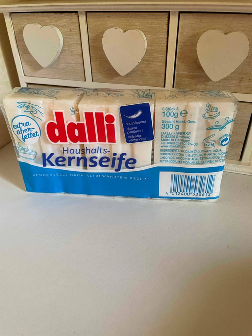 Kernseife in Plastikverpackung.