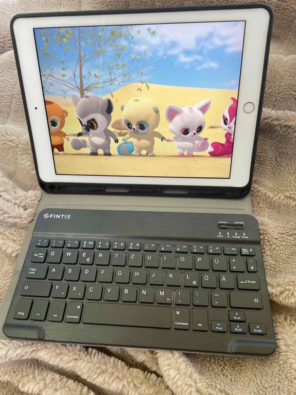 Apple iPad mit Tablet-Tastatur