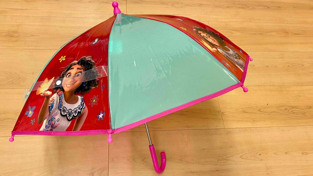 Kinderregenschirm offen