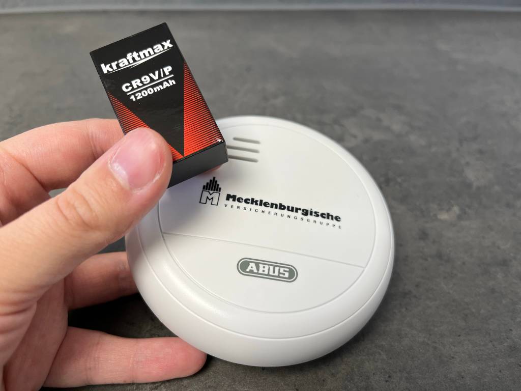 9-Volt-Batterien eignen sich neben dem Einsatz in Rauchmeldern auch für Bewässerungscomputer, Radios sowie elektrisches Spielzeug.