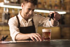 Stiftung Warentest testet weder Flambierbrenner, noch Cocktails.