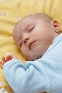 schlafendes Baby Babywiege