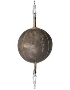 Ein Punchingball bzw. Doppelendball aus echtem Leder. Er ist besonders reißfest und langlebig.