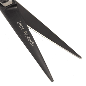 Friseurschere mit mikroverzahnter Klinge