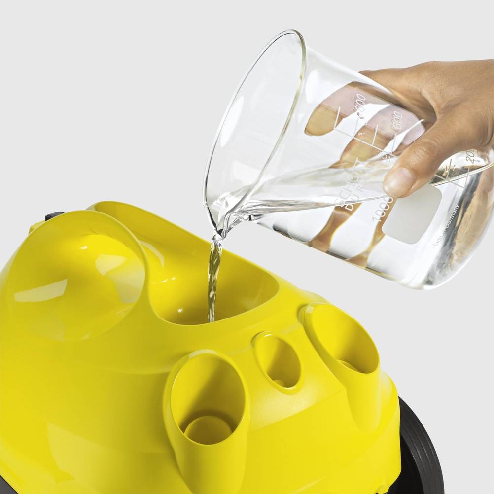 Wassertank befüllen Dampfreiniger