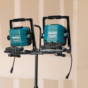 Makita DML805 - 3
