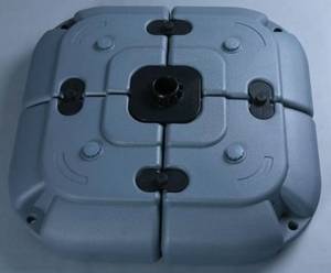 Kunststoff-Standfuss mit integriertem Wassertank.