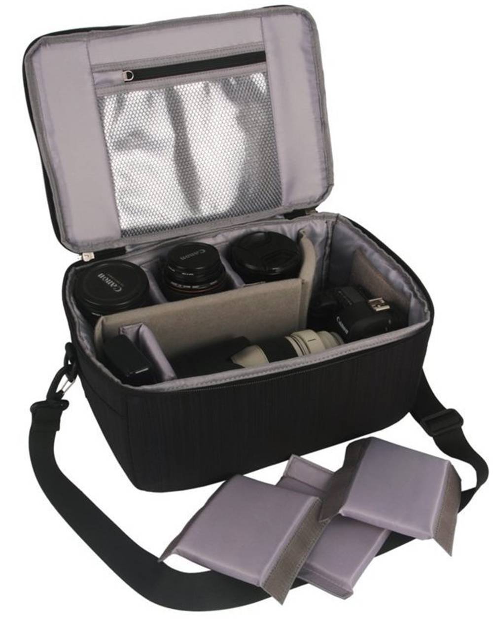 Eine Kameratasche ist ein nützlicher Begleiter für allerlei Kamera-Zubehör.
