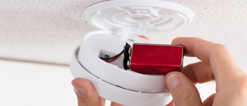 aa-akku-test-des-akkus-im-rauchmelder