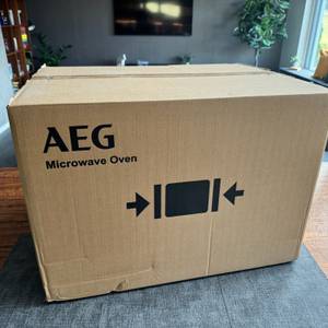AEG MSB2547D-M im Karton