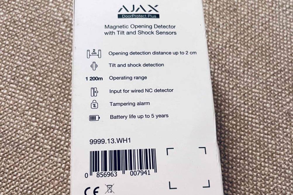 Die Verpackung des getesteten Fensteralarms ist abgebildet.