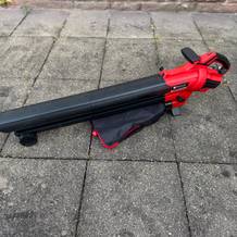 Einhell-Akku-Laubsauger im Test.