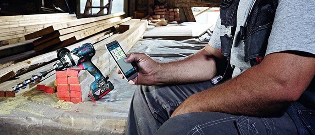 Bosch Professional Akku-Schlagbohrschrauber mit Bluetooth-Modul und Handy-App