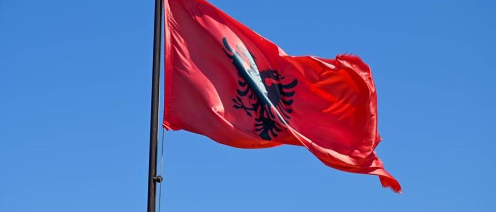 albanien-flagge-test