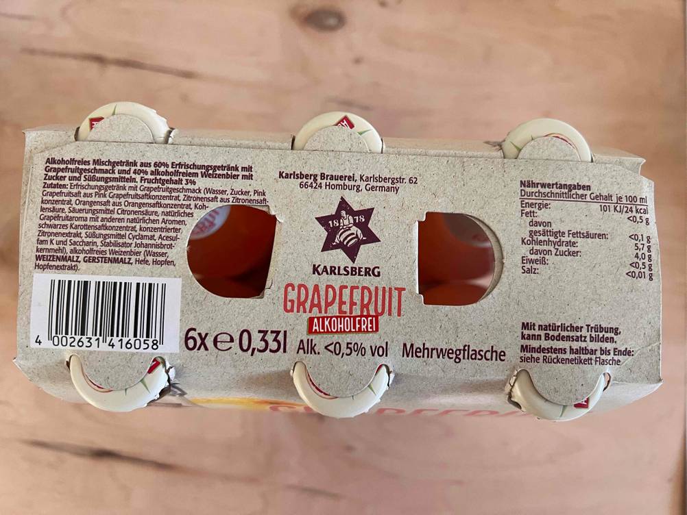 Alkoholfreies Bier getestet: Ein Sechserpack von oben mit Informationen.
