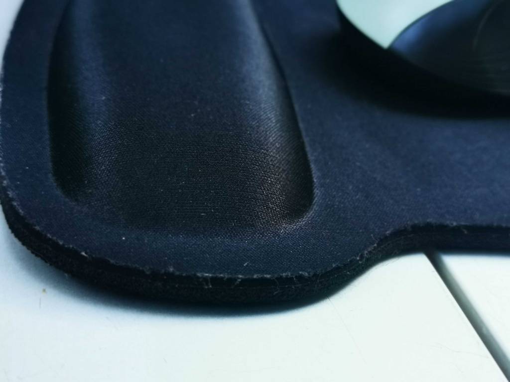 Mousepad im Test: Detailansicht des Materials.