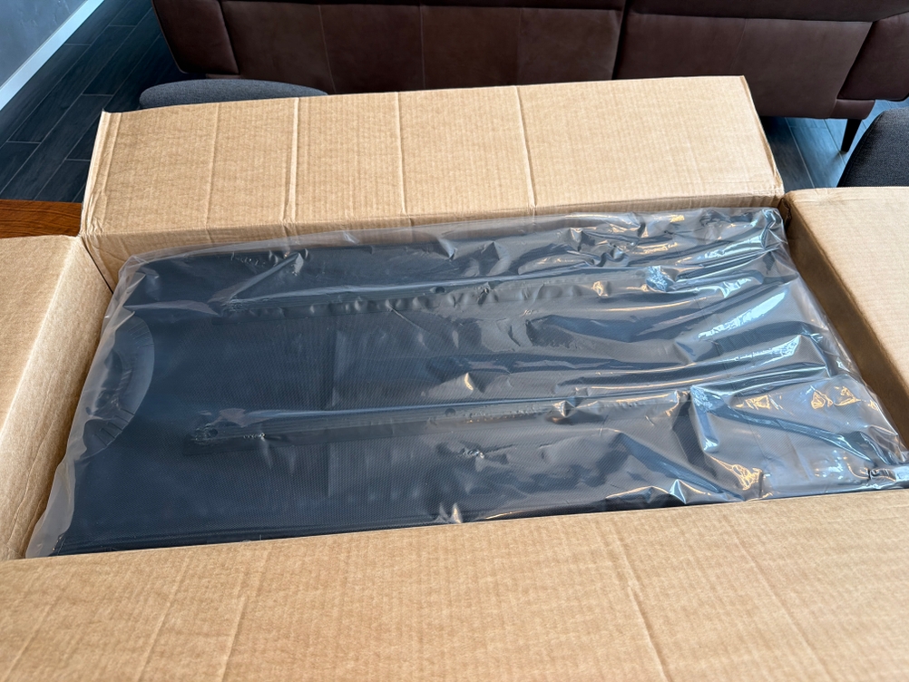 Die Amazon Basics Ripstop liegt eingepackt in ihrem Karton.