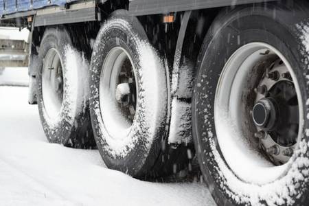 Anti-Rutsch Schneekette Schnee Eis Kette Anfahrhilfe Reifenkette