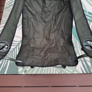 Die Sitzfläche des Angel-Berger Luxus Faltstuhl