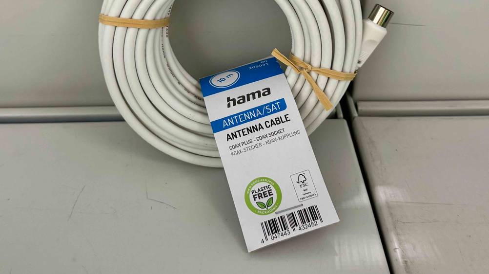 Antennenkabel (10 m) im Test: Nahaufnahme des Labels mit Informationen.