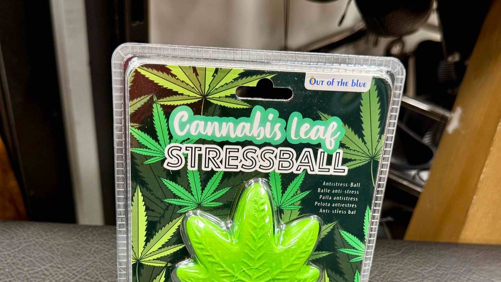 Antistressball im Test: Nahaufnahme der Verpackung mit Logo und Artikelbezeichnung.