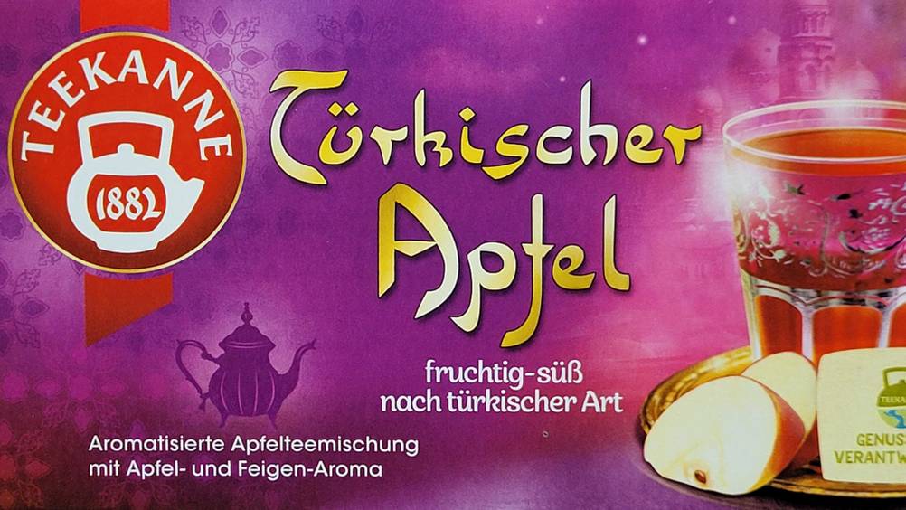 Apfeltee im Test: Nahaufnahme der Artikelbezeichung auf der Packung.