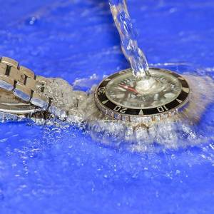 damenuhr wasser