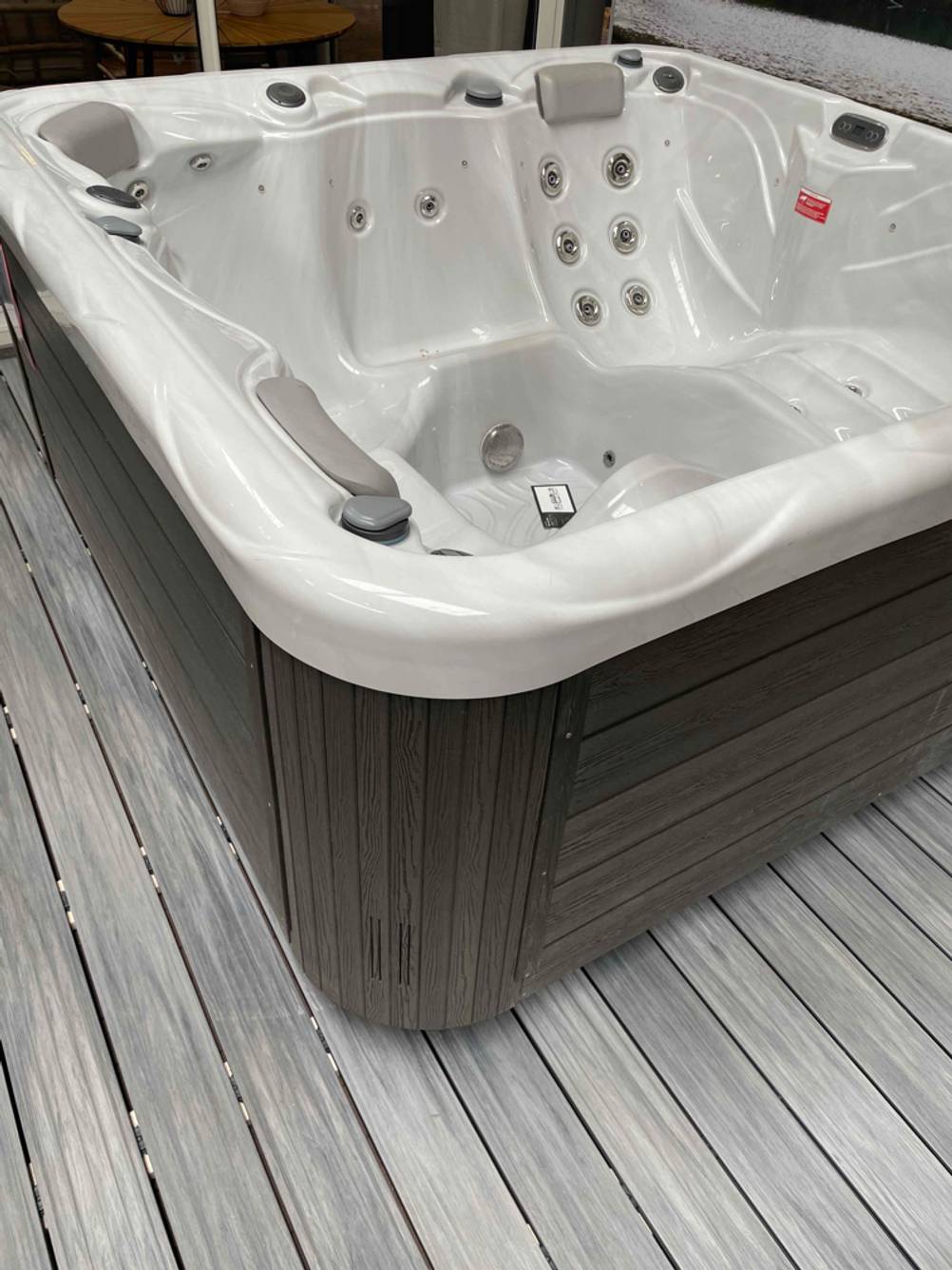 ein Außenwhirlpool