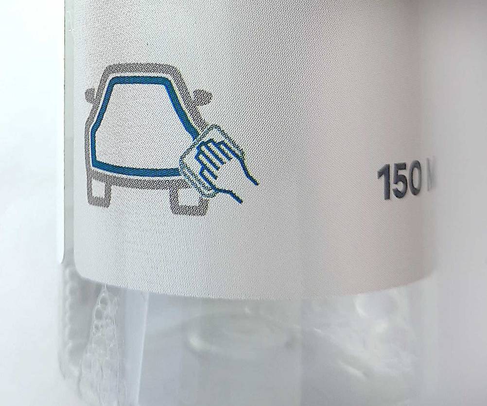 Auto-Innenraumreiniger getestet: Nahaufnahme der Verpackung mit Grafik.