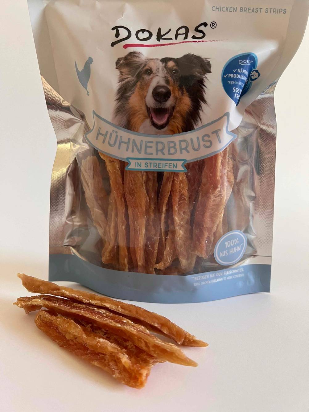Hundeleckerli Verpackung und Inhalt zu sehen.