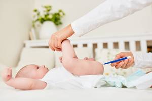 Fieberthermometer mit flexibler Spitze sind beim Fieber messen angenehmer für Ihr Kind und schneiden in Baby-Pflegeset-Tests besonders gut ab.