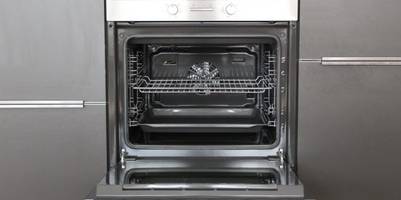 Backofen reinigen: 3 Tipps für einen sauberen Backofen