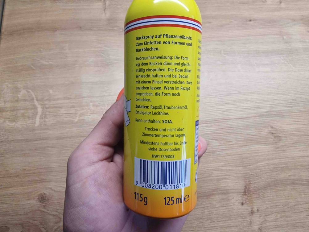 Rückseite von einem getesteten Backtrennspray mit Anwendungshinweisen. 
