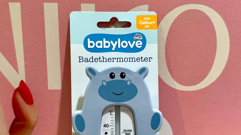 Badethermometer-Baby getestet: Nahaufnahme der Verpackung mit Logo und Artikelbezeichnung.