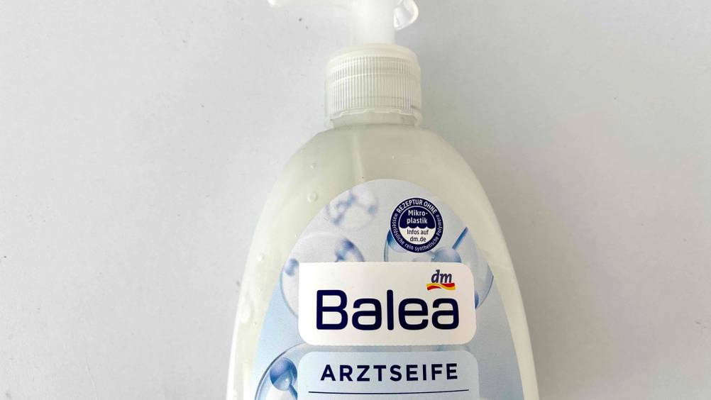 Arztseife getestet: Nahaufnahme der Marke und der Bezeichnung.